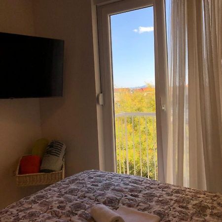 Apartman Lana Lägenhet Zadar Exteriör bild