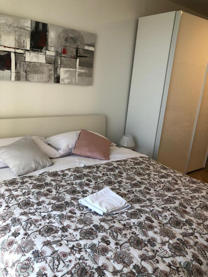 Apartman Lana Lägenhet Zadar Exteriör bild