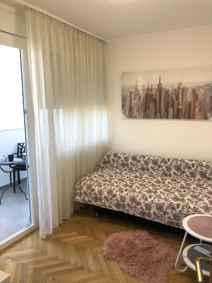 Apartman Lana Lägenhet Zadar Exteriör bild